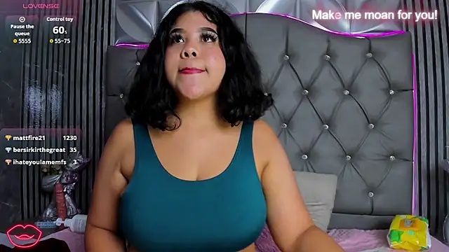 Snapshot of Amanda_Mooree chatting on May 16, 2026, 10:36 am Amanda Mooree online show from May 16, 2026, 10:36 am