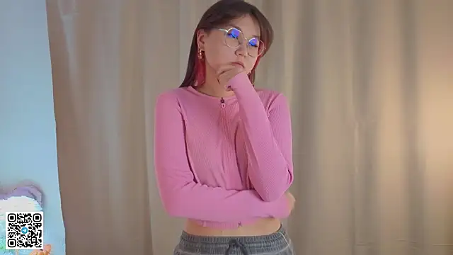 PatrickStimac online show from November 23, 2025, 4:12 am