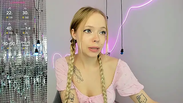 lucy loy online show from January 13, 2026, 2:22 pm