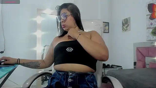 Snapshot of Soffii_clarkk chatting on November 26, 2025, 9:49 pm Soffii clarkk online show from November 26, 2025, 9:49 pm