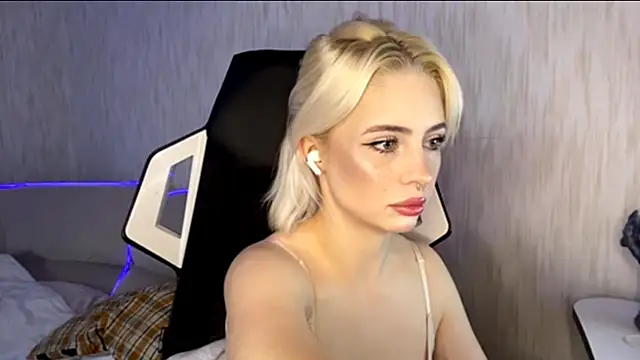 DayleSileo online show from November 25, 2025, 10:15 am