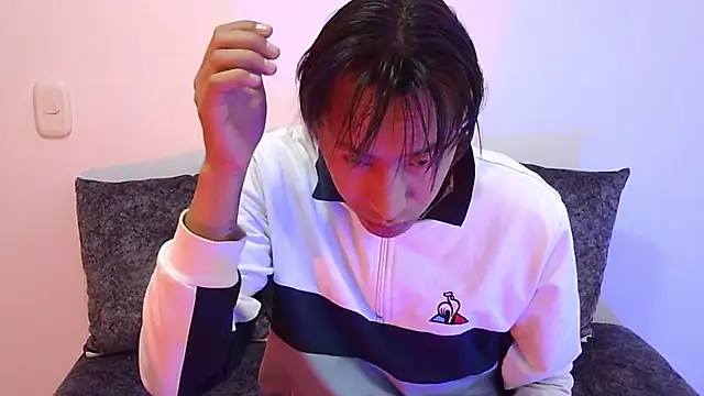 liam  blake online show from November 28, 2025, 6:21 pm