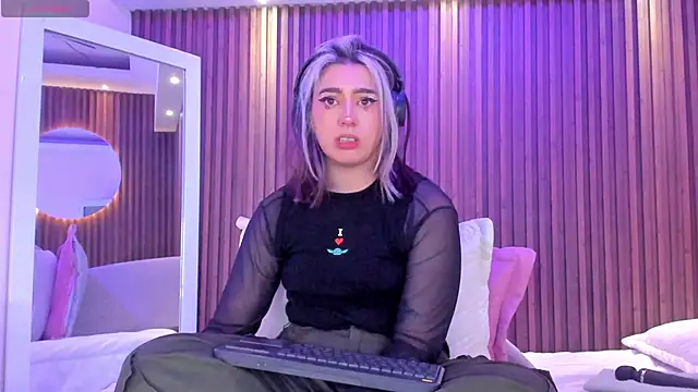 Snapshot of GabyRose9 chatting on June 2, 2026, 8:00 pm GabyRose9 online show from June 2, 2026, 8:00 pm