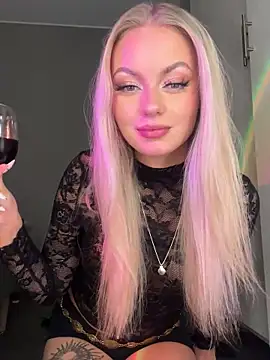 Snapshot of linafuntime chatting on November 26, 2025, 1:06 am linafuntime online show from November 26, 2025, 1:06 am