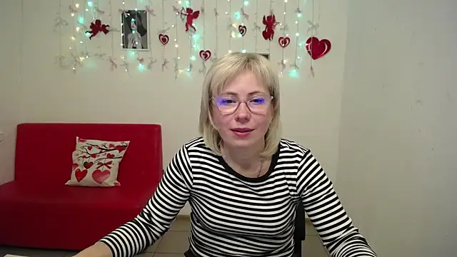 LaurenWishy online show from February 14, 2026, 5:37 am