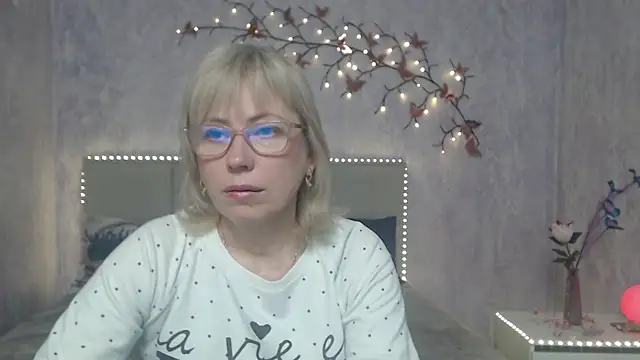 LaurenWishy online show from February 28, 2026, 6:25 am