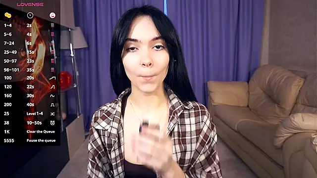 LorrieWilcinski online show from November 25, 2025, 7:08 am