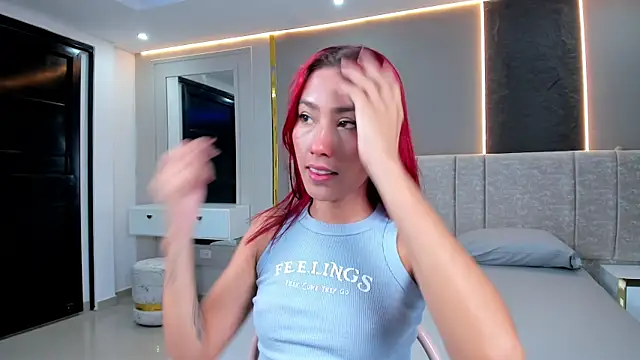 little-doll18 online show from November 26, 2025, 11:55 am