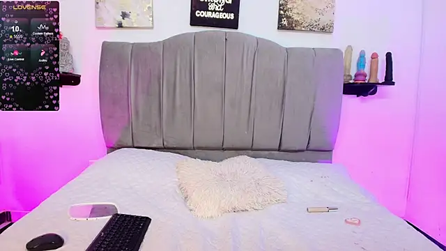 Snapshot of Maddy__Jones chatting on February 9, 2026, 7:07 pm Maddy Jones online show from February 9, 2026, 7:07 pm