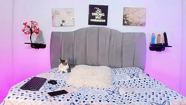 Snapshot of Maddy__Jones chatting on February 20, 2026, 7:03 pm Maddy Jones online show from February 20, 2026, 7:03 pm