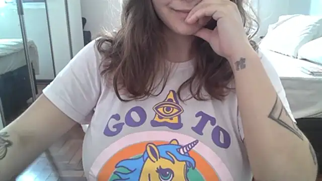 xxxluana online show from April 18, 2026, 1:37 pm