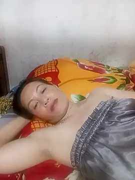 Stella-456 online show from April 13, 2026, 6:13 pm