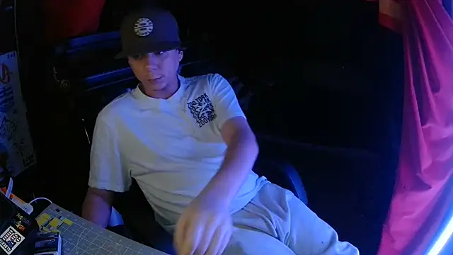 Bowerboi online show from November 26, 2025, 9:21 am