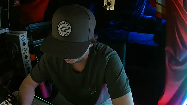 Bowerboi online show from November 28, 2025, 1:08 am