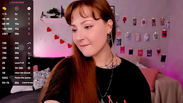Snapshot of velvet_cherry_ chatting on July 22, 2026, 8:50 am velvet cherry online show from July 22, 2026, 8:50 am