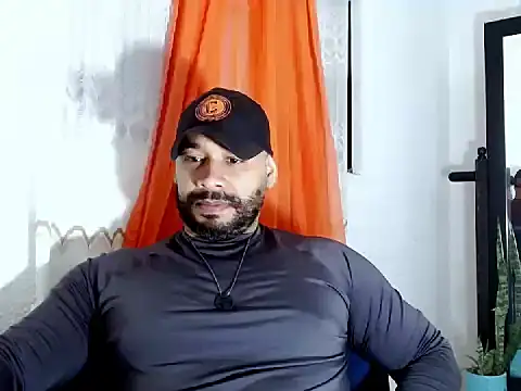 Snapshot of musclehetero chatting on June 6, 2026, 6:40 am musclehetero online show from June 6, 2026, 6:40 am