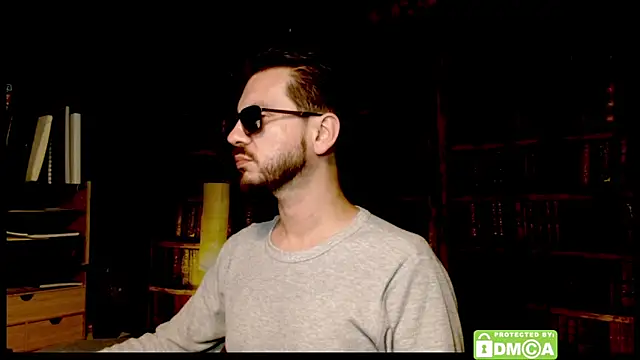 Snapshot of justshutupandwatch chatting on December 16, 2025, 4:50 am justshutupandwatch online show from December 16, 2025, 4:50 am