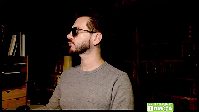 Snapshot of justshutupandwatch chatting on December 20, 2025, 10:33 am justshutupandwatch online show from December 20, 2025, 10:33 am