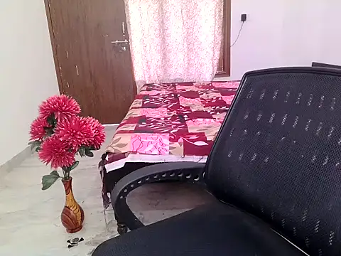 shivani sharma 2 online show from November 23, 2025, 8:03 am