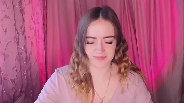 Illa May online show from January 15, 2026, 6:40 am