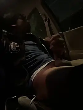 homedeepstrokes215 online show from December 1, 2025, 3:11 am