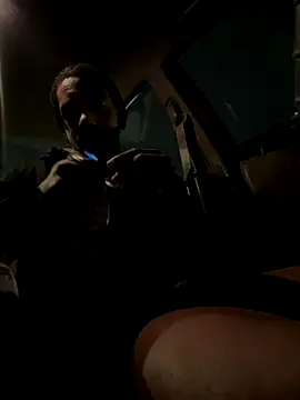 homedeepstrokes215 online show from December 5, 2025, 10:13 am