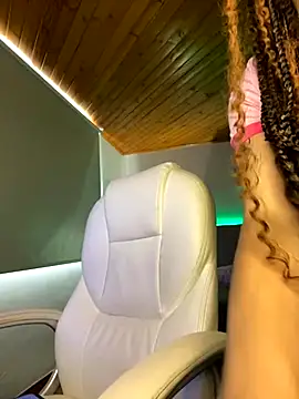 Emma pink18 online show from November 20, 2025, 2:50 pm