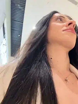 Snapshot of Lilitoppp chatting on November 21, 2025, 2:38 pm Lilitoppp online show from November 21, 2025, 2:38 pm