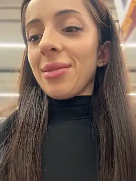 Snapshot of Lilitoppp chatting on November 29, 2025, 11:57 am Lilitoppp online show from November 29, 2025, 11:57 am