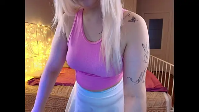 angelicaya online show from November 27, 2025, 4:36 am