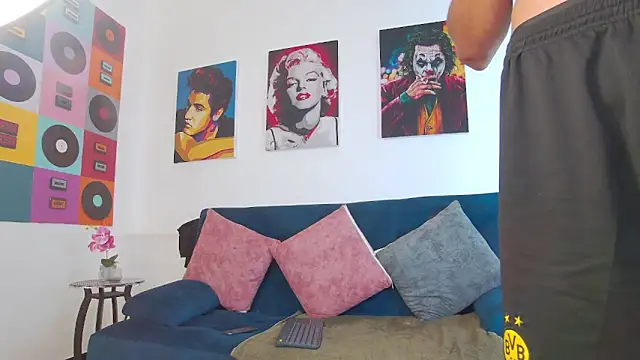 Noah Greenhart online show from December 19, 2025, 12:56 pm