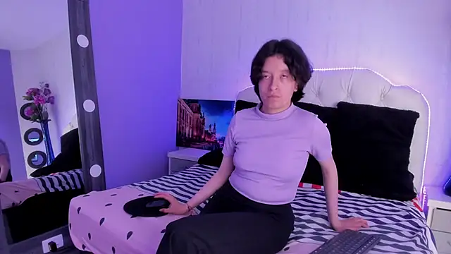 CoralAndOcean  online show from November 28, 2025, 12:41 pm