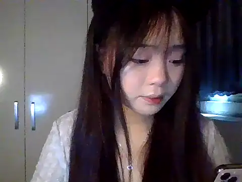 Anamis18 online show from February 5, 2026, 3:33 am