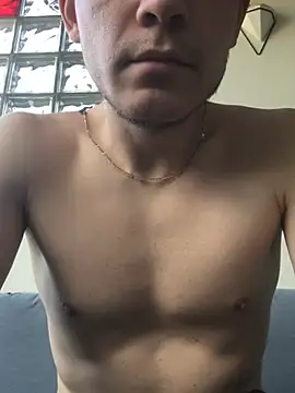 Snapshot of Spielzeugtwink chatting on August 2, 2026, 2:48 pm Spielzeugtwink online show from August 2, 2026, 2:48 pm