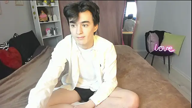 kevinhunter  online show from November 24, 2025, 2:39 pm