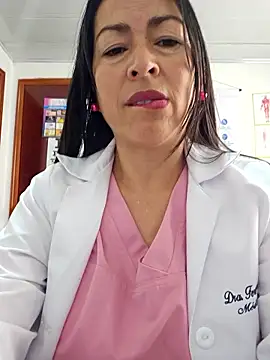 JustSamantha  online show from January 17, 2026, 2:44 pm