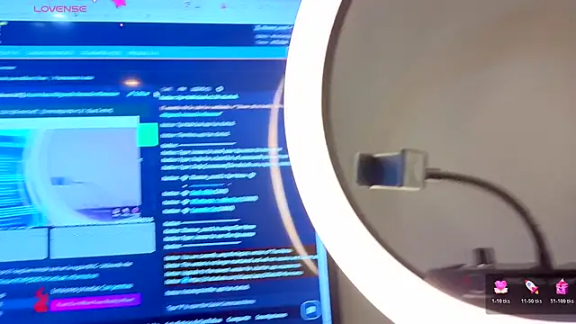 thomas scot1 online show from November 30, 2025, 1:04 pm