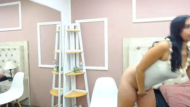 Snapshot of kamizea chatting on November 28, 2025, 10:34 pm kamizea online show from November 28, 2025, 10:34 pm