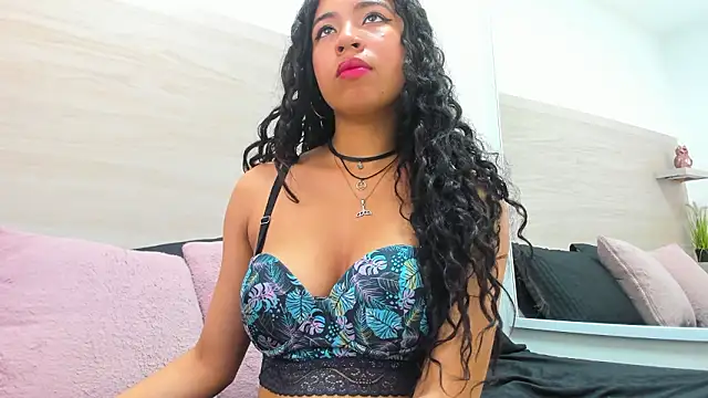 selenaflamemj online show from January 15, 2026, 7:06 pm