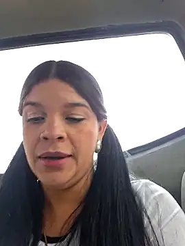 Snapshot of Layla-daring chatting on November 28, 2025, 6:43 pm Layla-daring online show from November 28, 2025, 6:43 pm