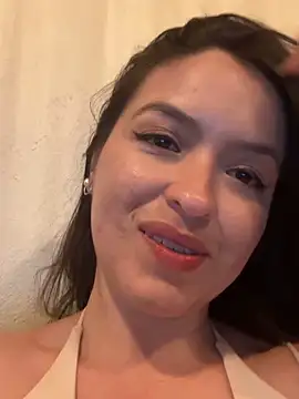 Little  Danni1 online show from January 7, 2026, 11:07 pm