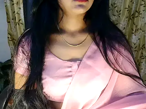 cute girl 81 online show from January 14, 2026, 2:44 pm