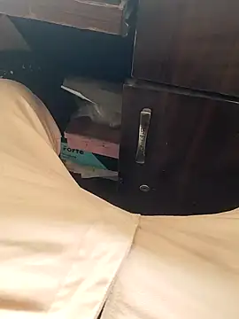 Roy   121 online show from December 1, 2025, 4:39 am