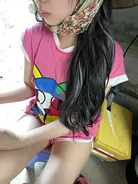 XndSeraphina online show from February 3, 2026, 4:43 am