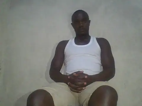 Snapshot of UsTwo_ chatting on December 14, 2025, 5:40 pm UsTwo online show from December 14, 2025, 5:40 pm