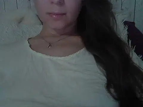 Gold Rosee online show from December 2, 2025, 4:46 pm