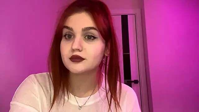 Snapshot of Red_Ava chatting on November 25, 2025, 6:41 pm Red Ava online show from November 25, 2025, 6:41 pm