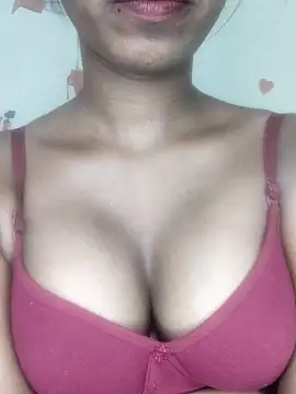 Simran 0011 online show from March 13, 2026, 9:27 am