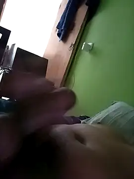 art-e9-2 online show from December 4, 2025, 6:27 pm