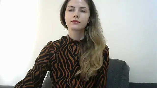 Erii18 online show from December 18, 2025, 12:44 pm